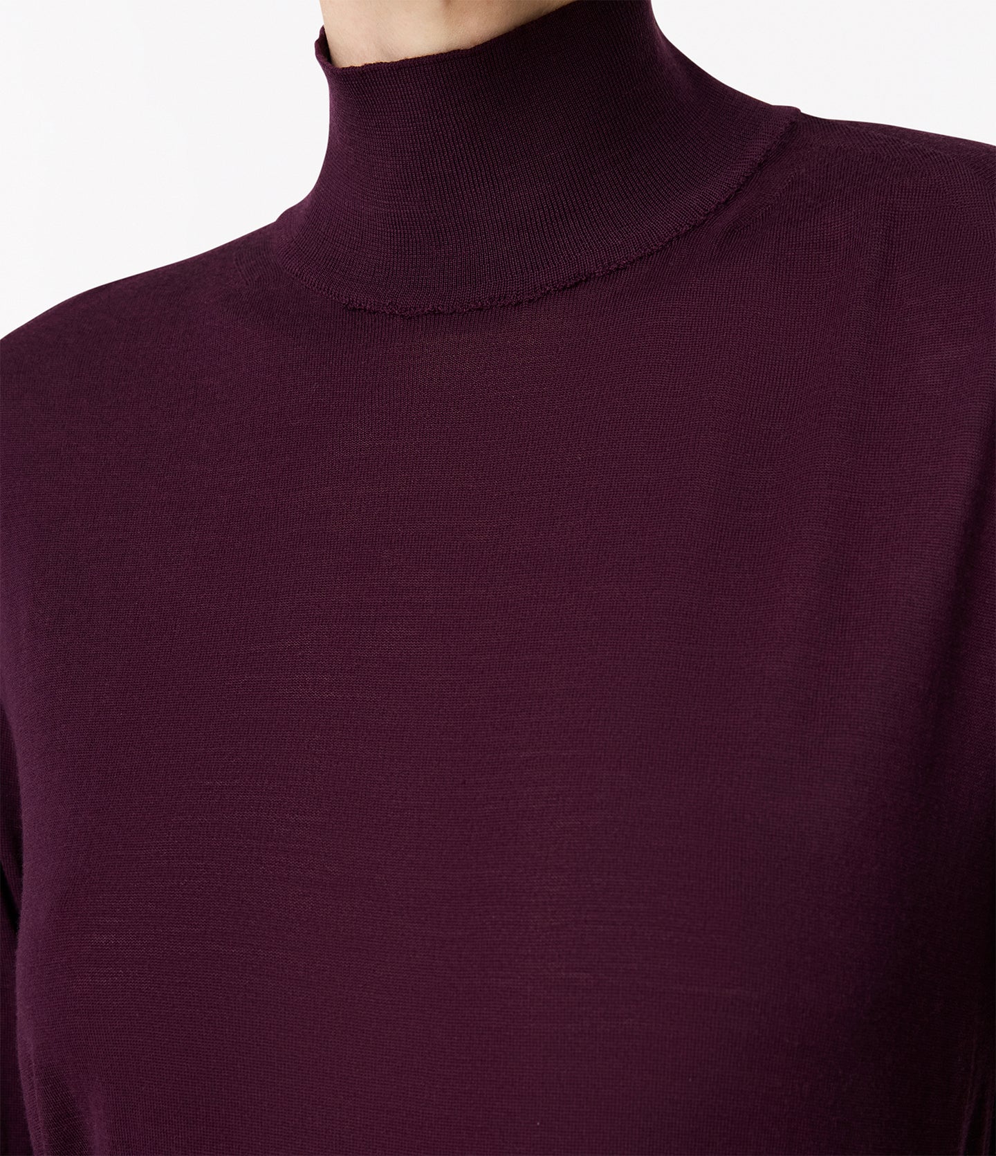Another Tomorrow Featherweight Turtleneck in Plum – Wool Women's Knitwear