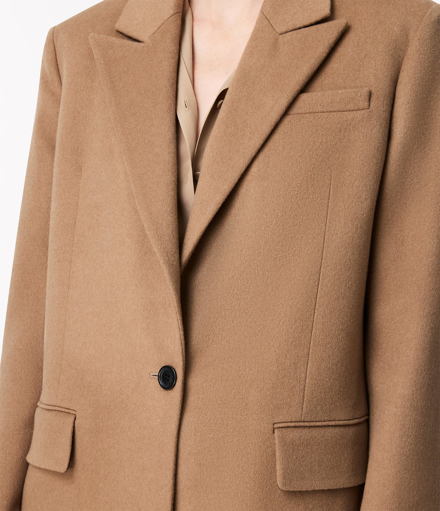 Tailored Cashmere Jacket | Camel in camel