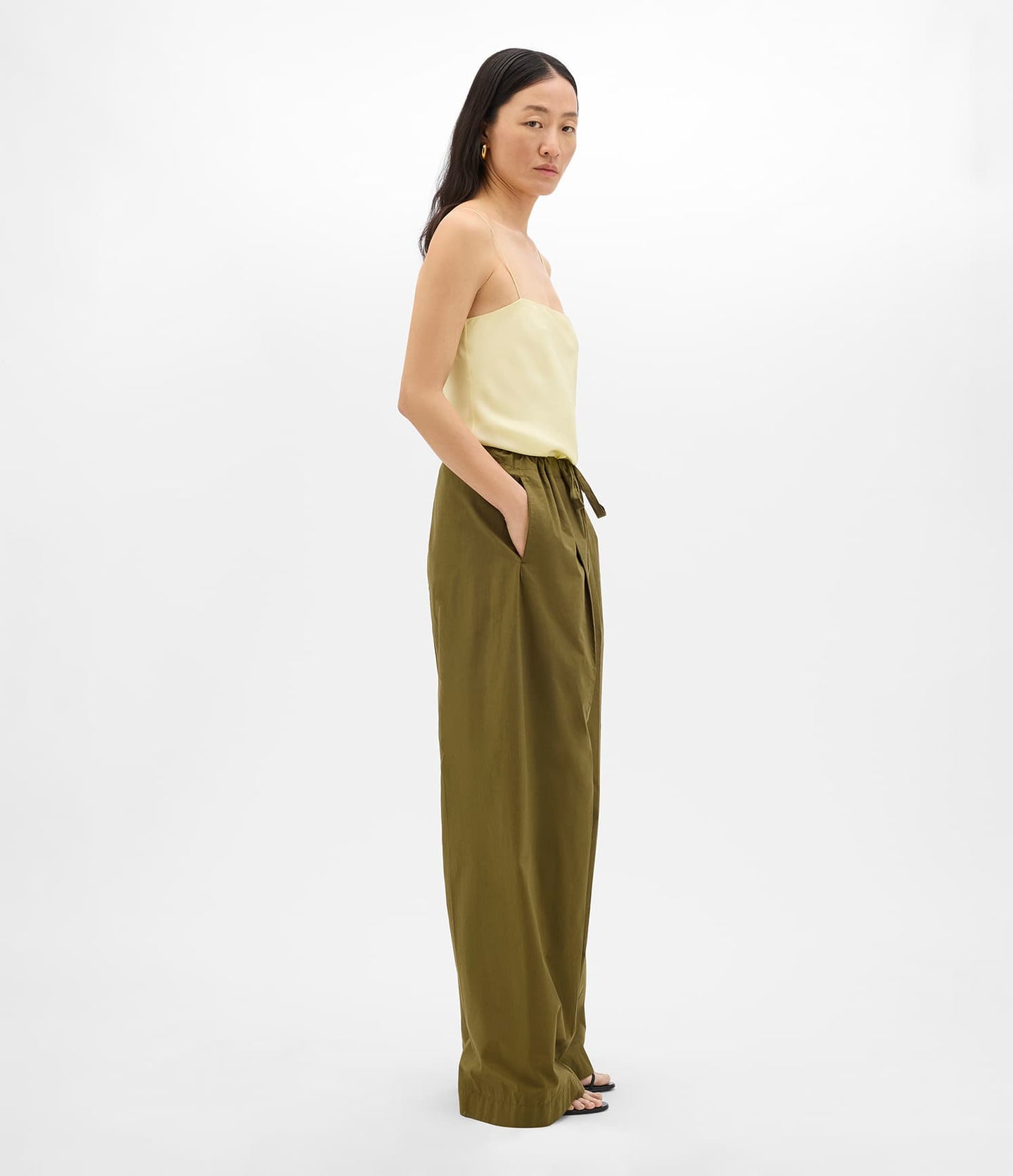 Another Tomorrow Poplin Drawcord Pant in Kelp – Cotton Women's Trousers