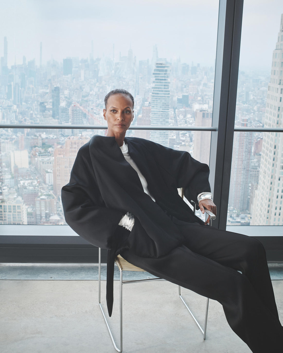 Pintuck Trouser | Black image 2