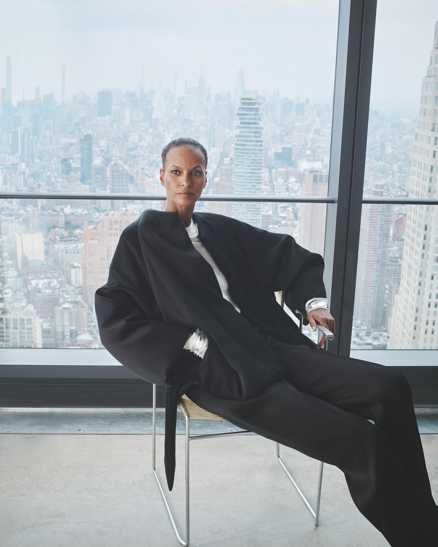 Pintuck Trouser | Black in black