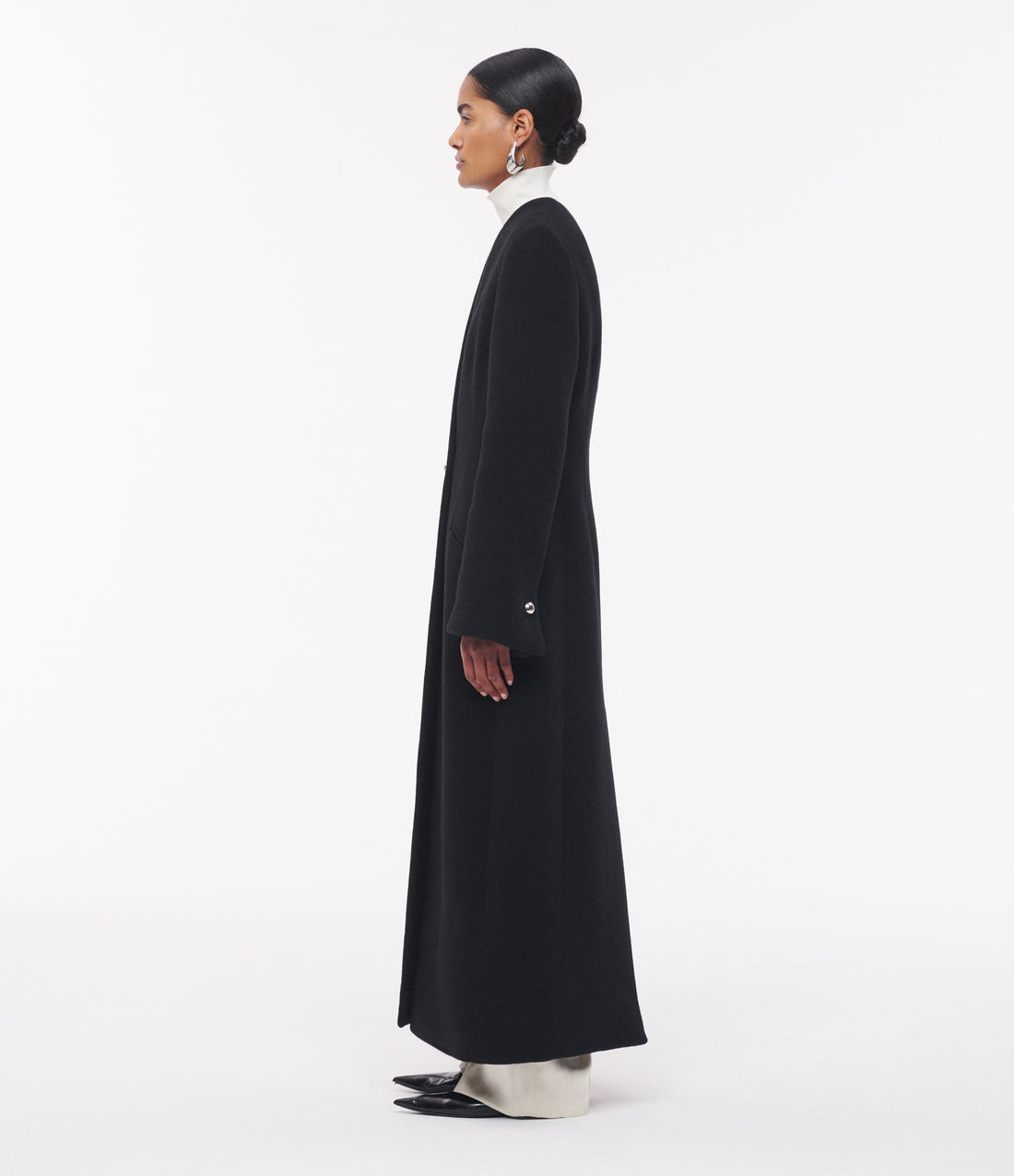 Cashmere Deep V Scarf Coat | Black image 4