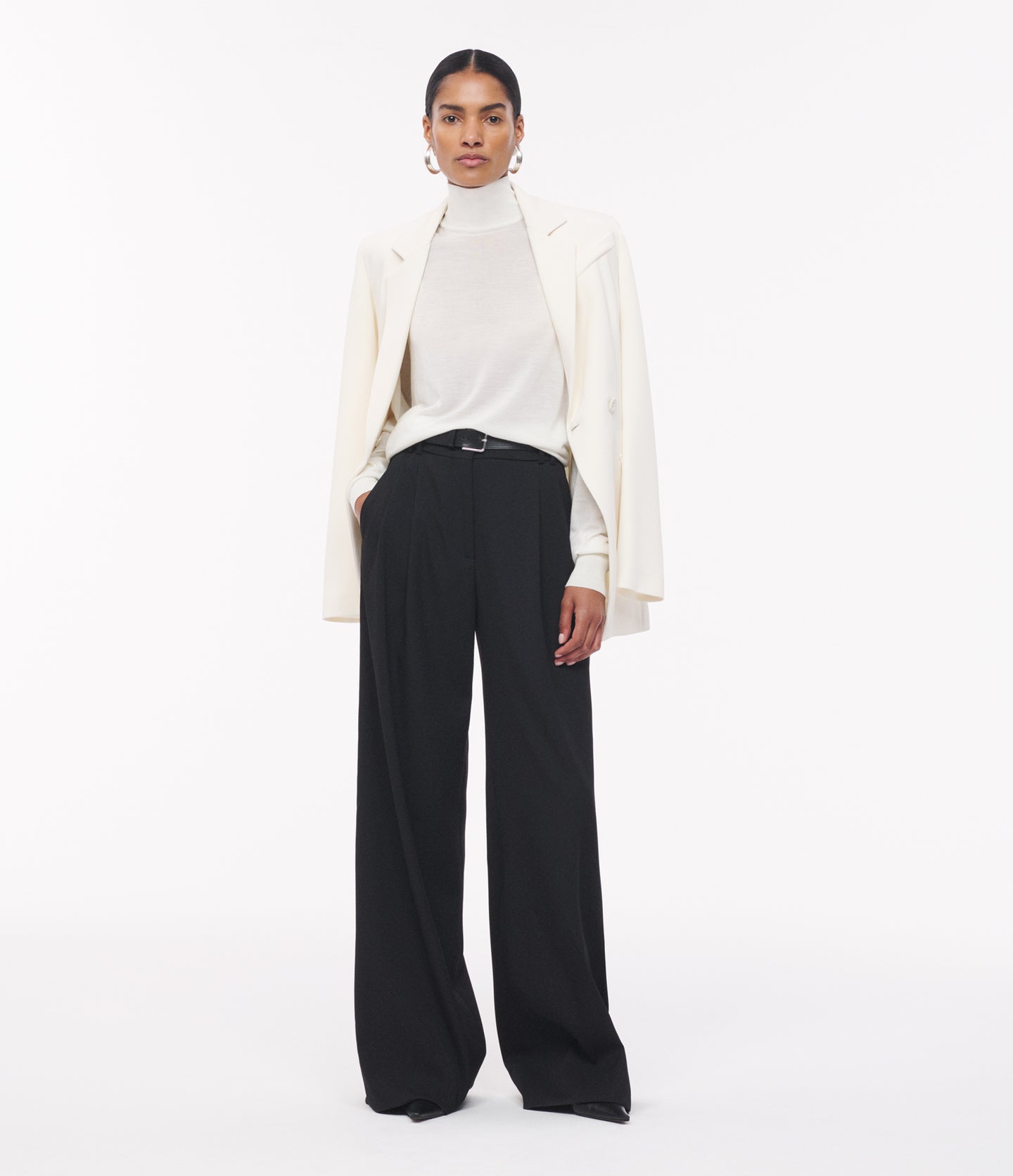 Another Tomorrow Featherweight Turtleneck in Off White – Wool Women's Knitwear