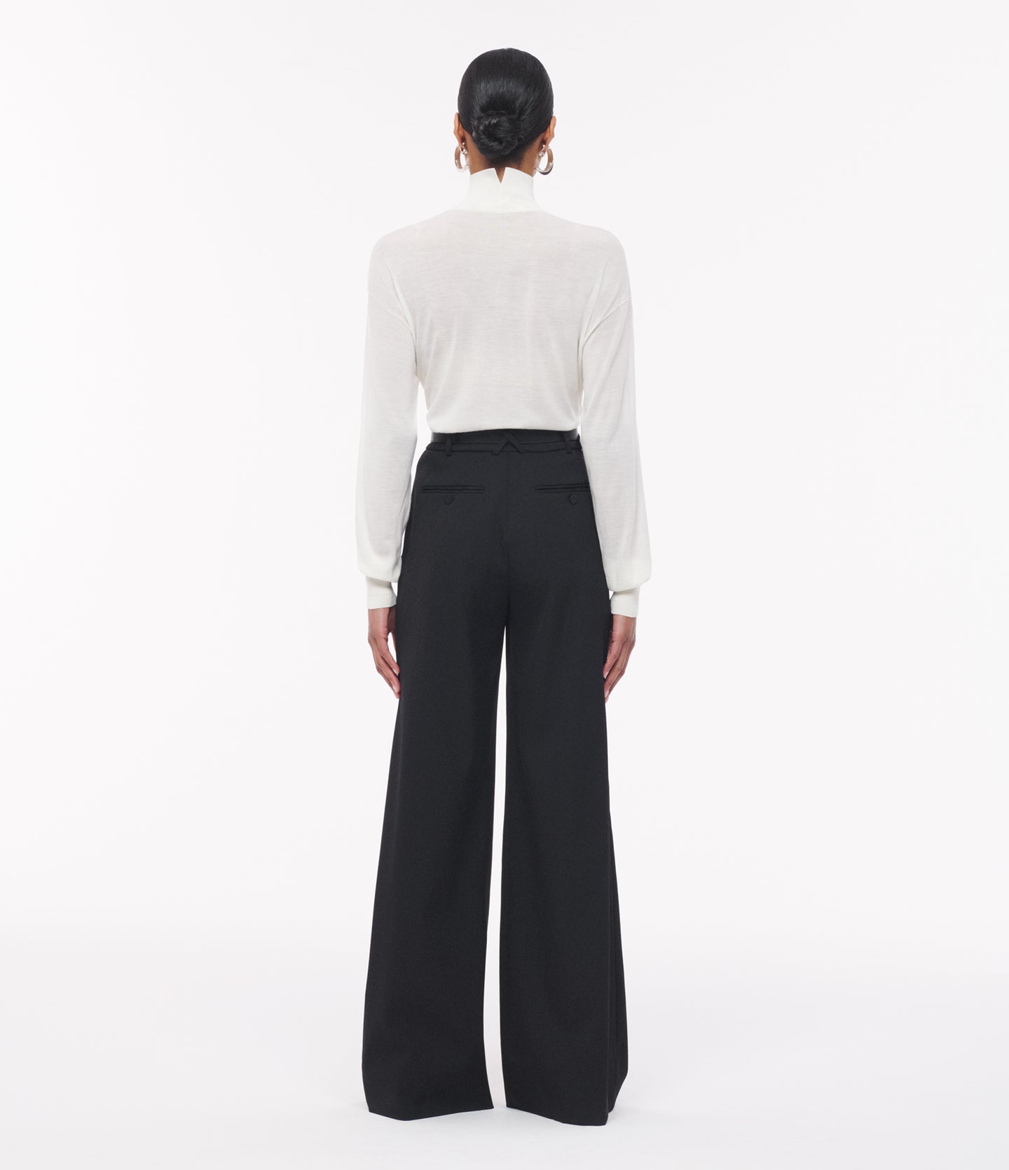 Another Tomorrow Featherweight Turtleneck in Off White – Wool Women's Knitwear
