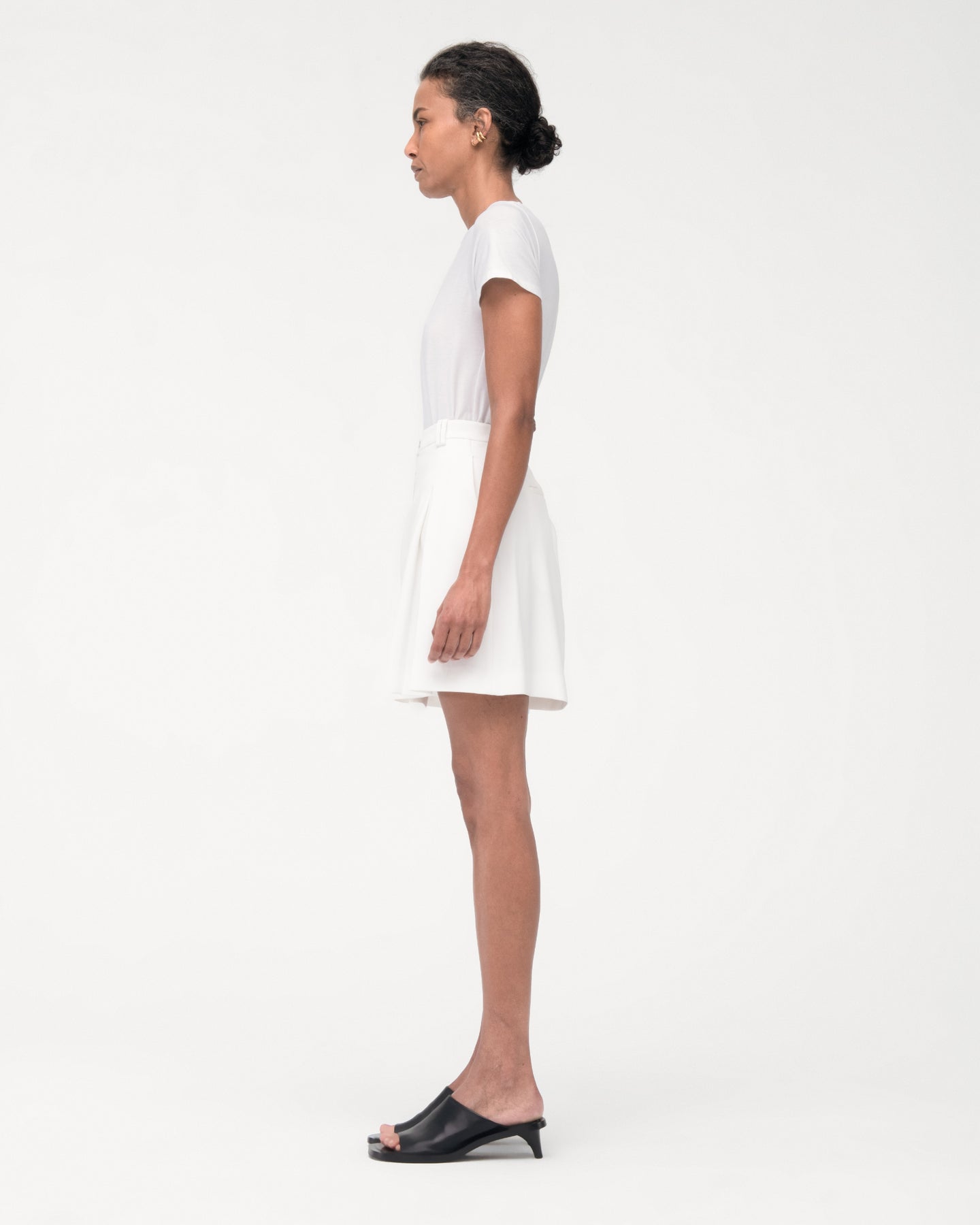 Another Tomorrow Fluid Pleated Short in Off White – Viscose Women's Trousers