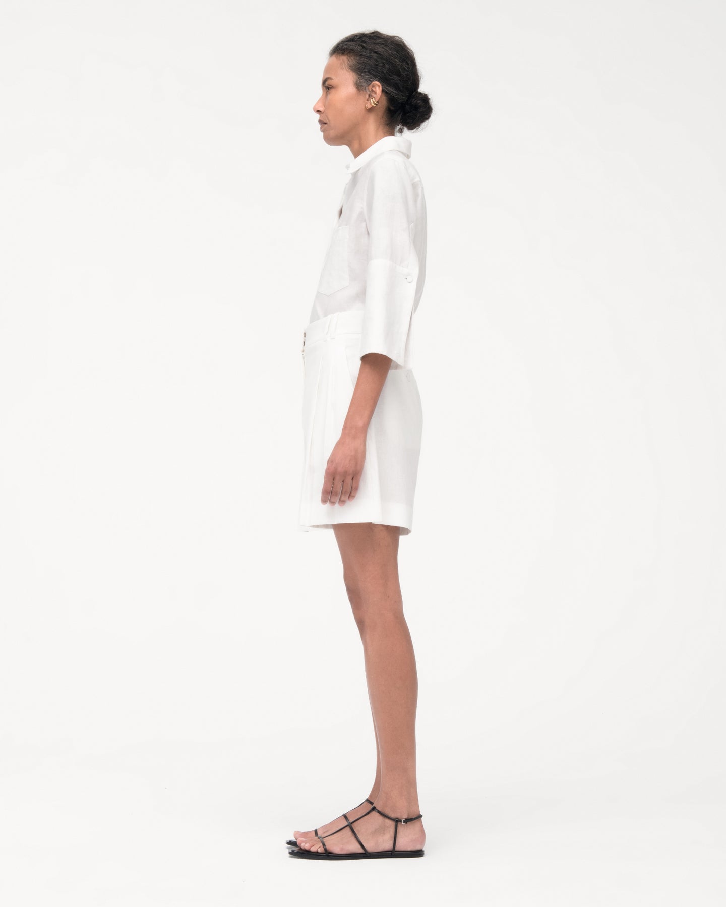 Linen Pleated Short | White in white