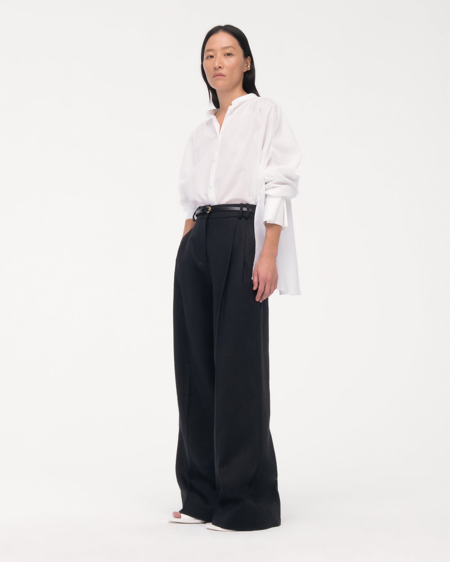 Summer Pleated Trouser | Black in black