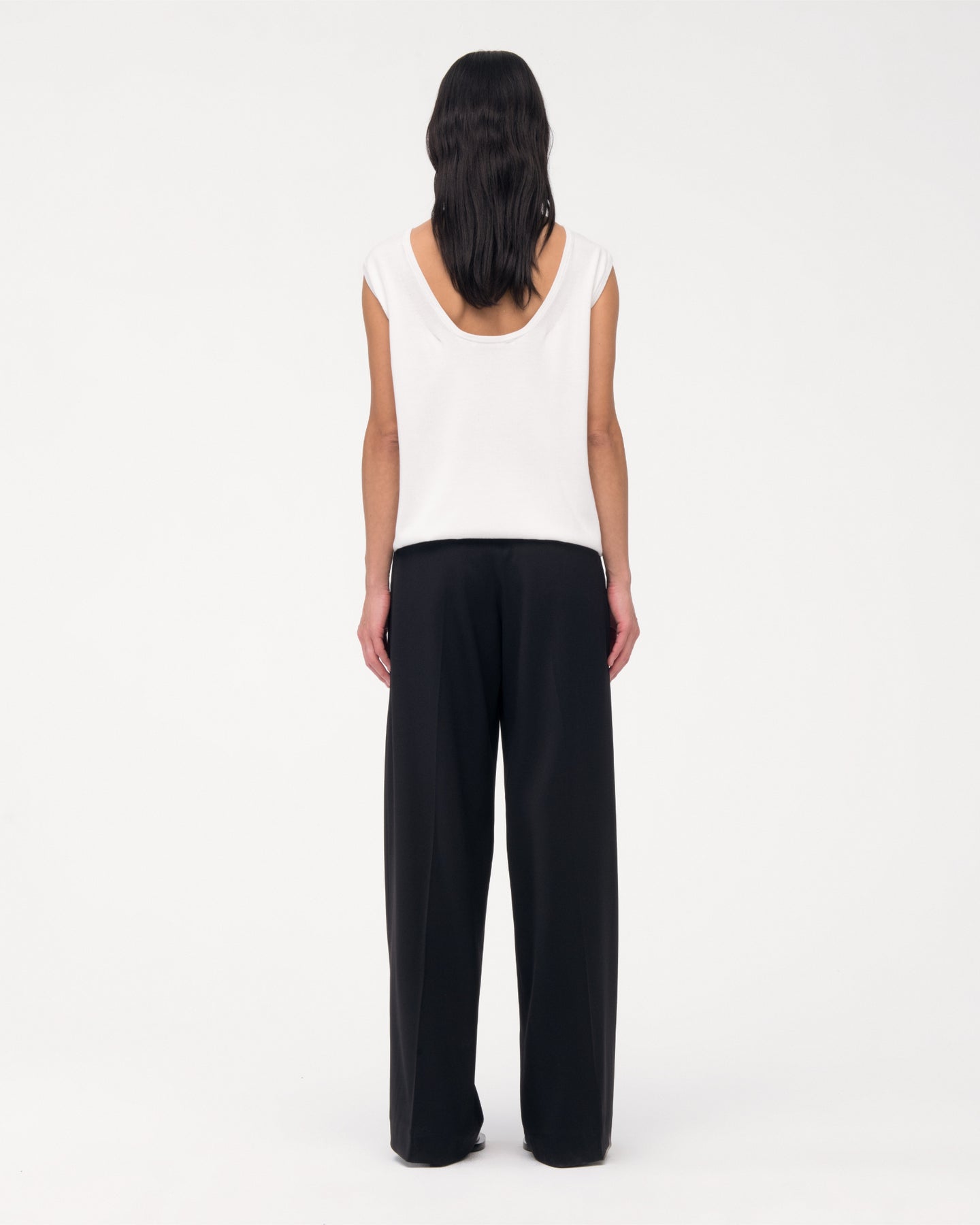 Relaxed Wide Leg Pant | Black in black