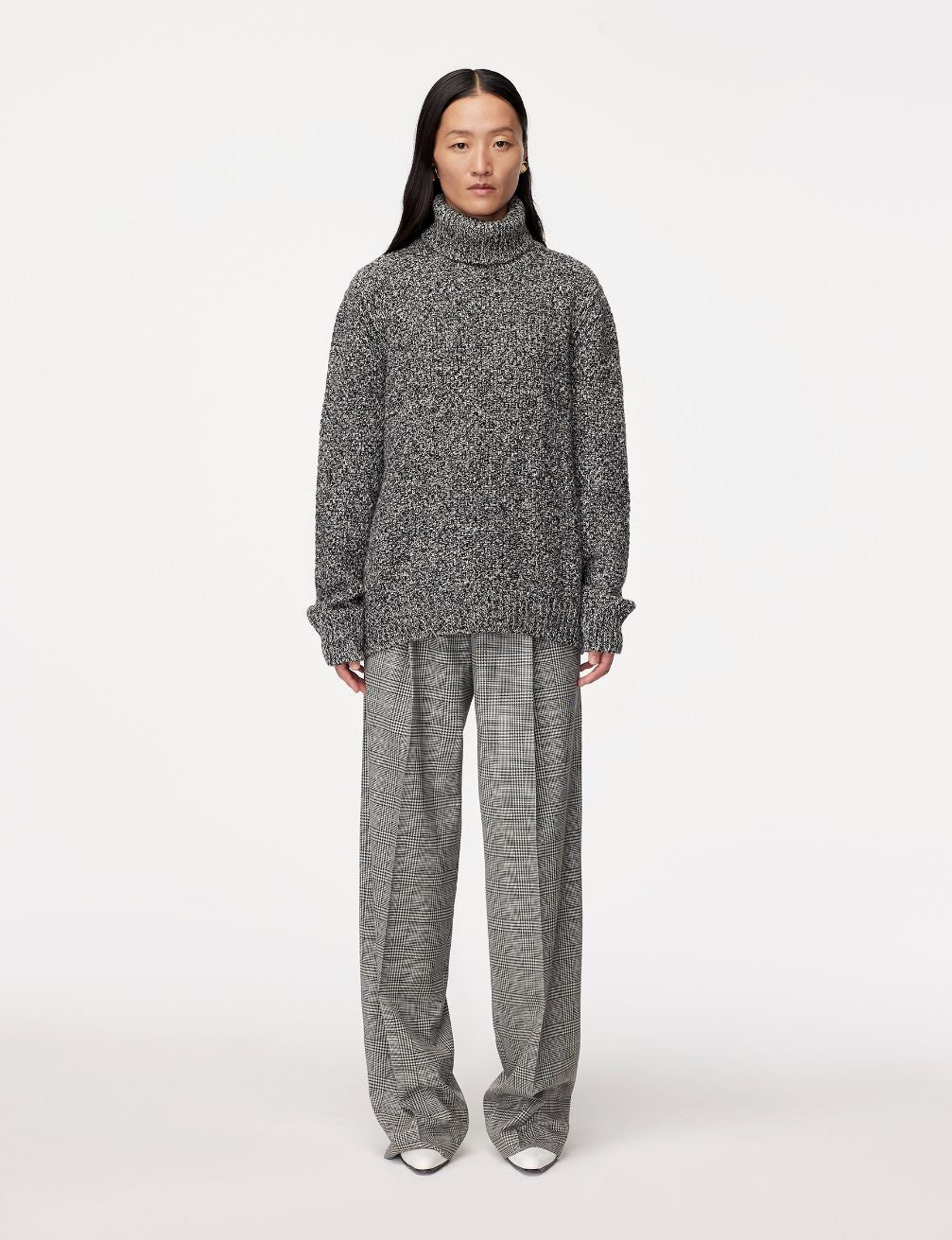 Another Tomorrow Cashmere Turtleneck in Black/Ivory – Cashmere Women's Knitwear