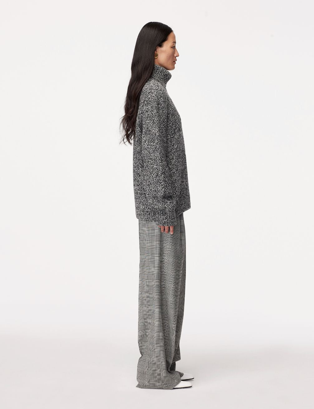 Another Tomorrow Cashmere Turtleneck in Black/Ivory – Cashmere Women's Knitwear