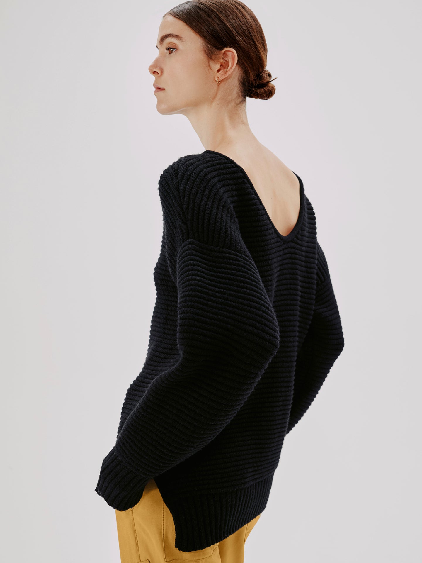 Another Tomorrow Ottoman Reversible Chunky Sweater in Black – Wool Women's Knitwear