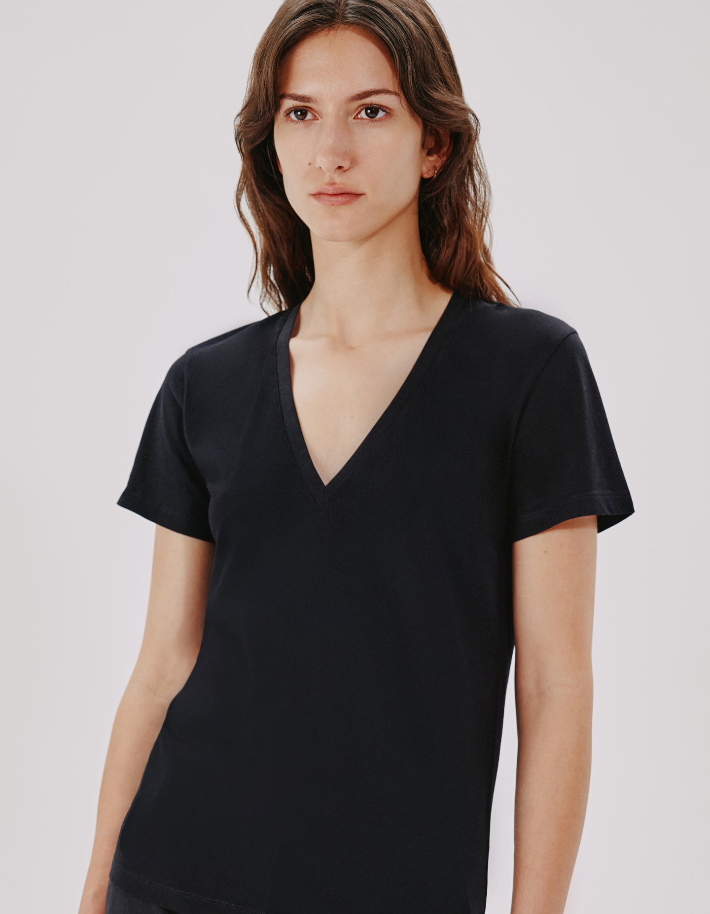 V-Neck Tee | Black in black
