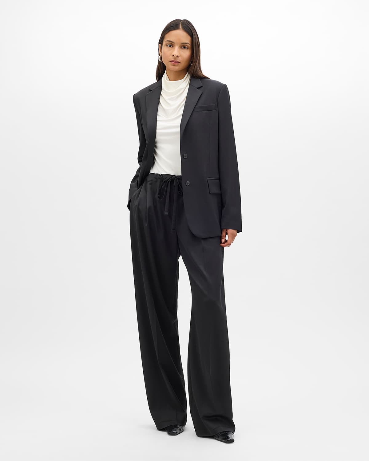Wool Relaxed Blazer | Black