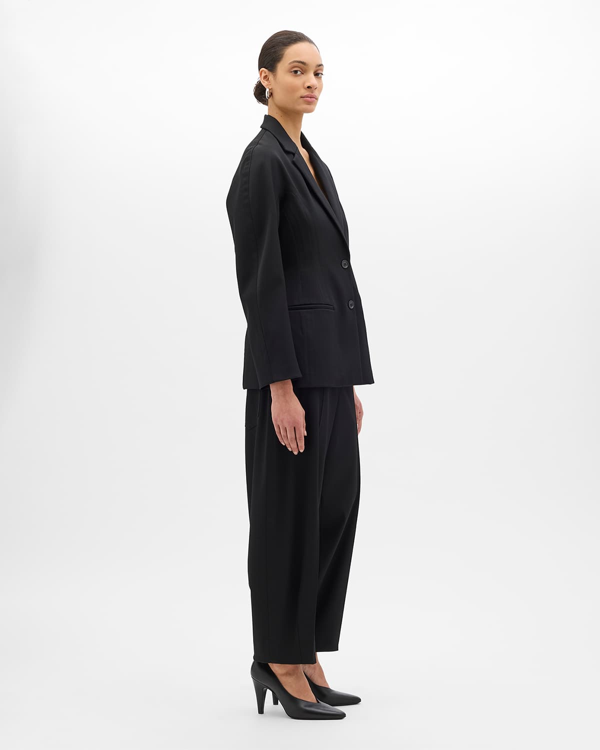 Curved Tailored Jacket | Black
