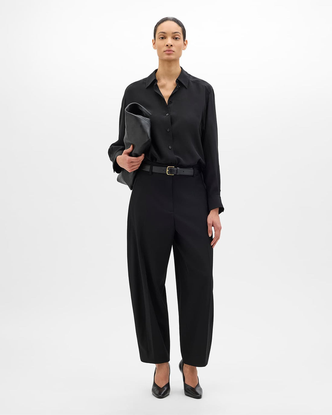 Curved Cropped Trouser | Black