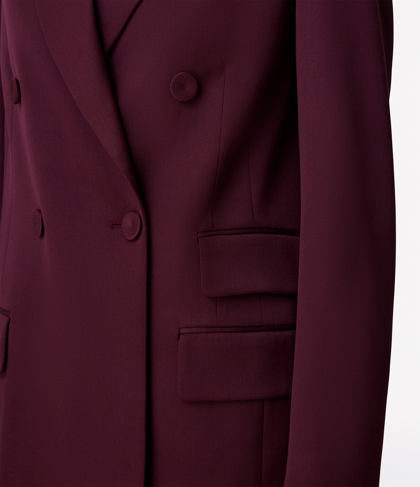 color:plum