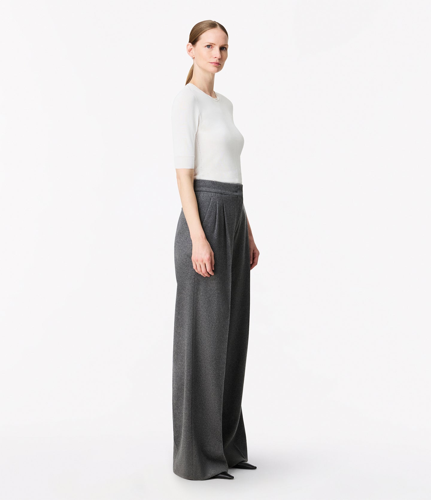 color:medium-melange-grey