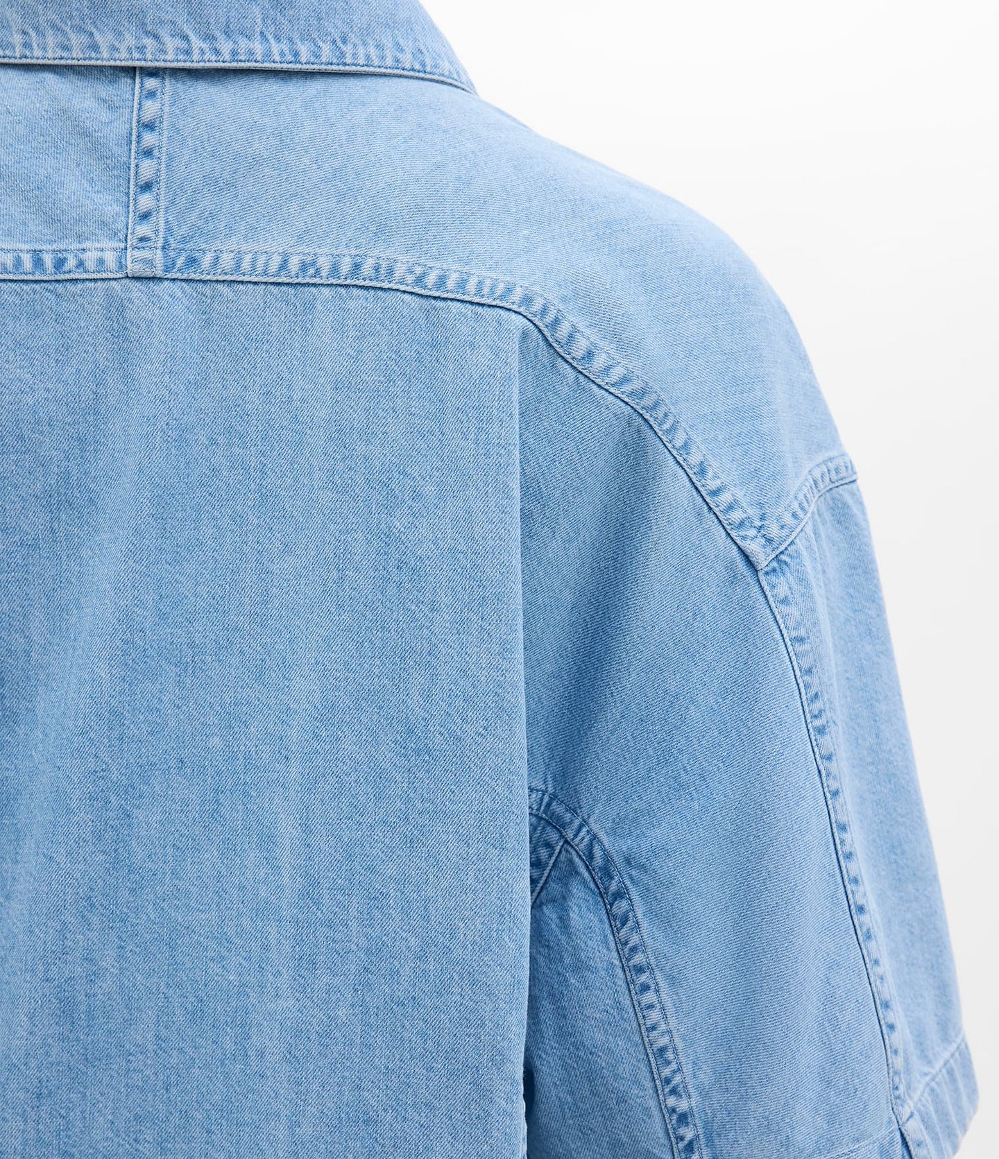 Another Tomorrow Chambray Short Sleeve Shirt in Light Blue Wash – Denim Women's Trousers