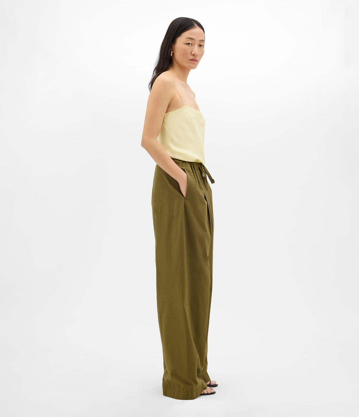 Another Tomorrow Poplin Drawcord Pant in Kelp – Cotton Women's Trousers