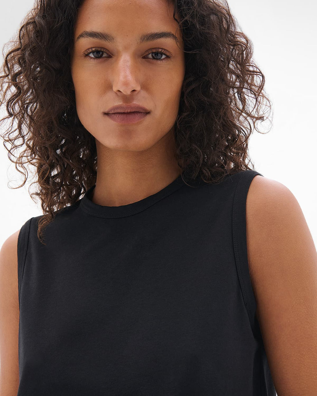 Sleeveless Tee | Black