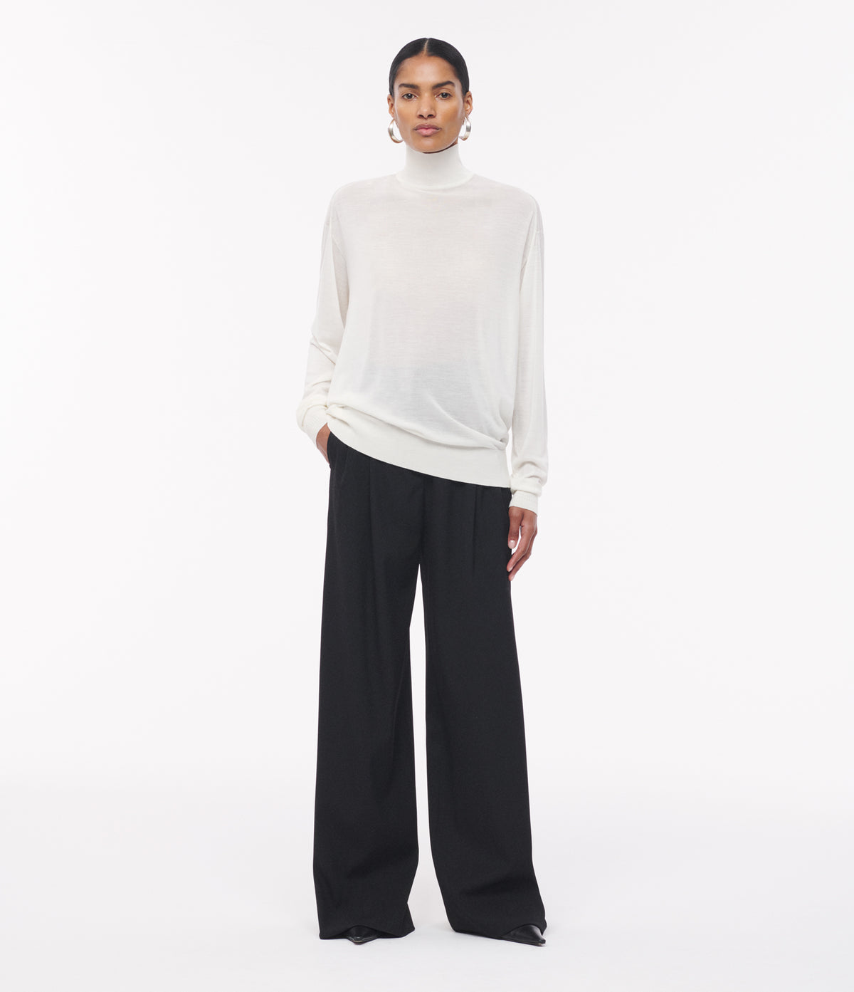 Another Tomorrow Featherweight Turtleneck in Off White – Wool Women's Knitwear
