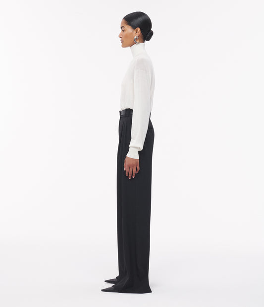 Another Tomorrow Featherweight Turtleneck in Off White – Wool Women's Knitwear