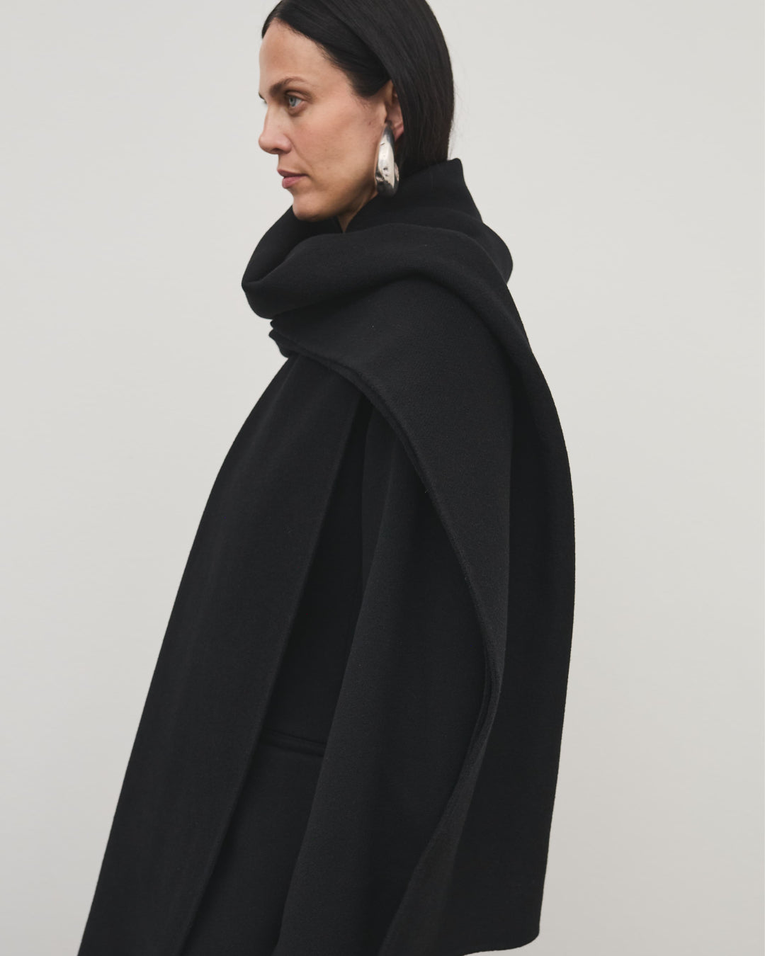 Short Scarf Coat | Black