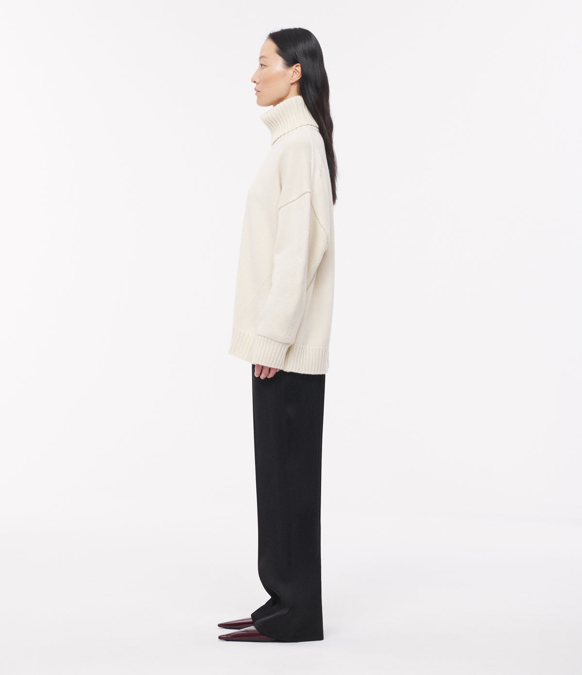 Another Tomorrow Cashmere Oversized Turtleneck in Ivory – Cashmere Women's Knitwear