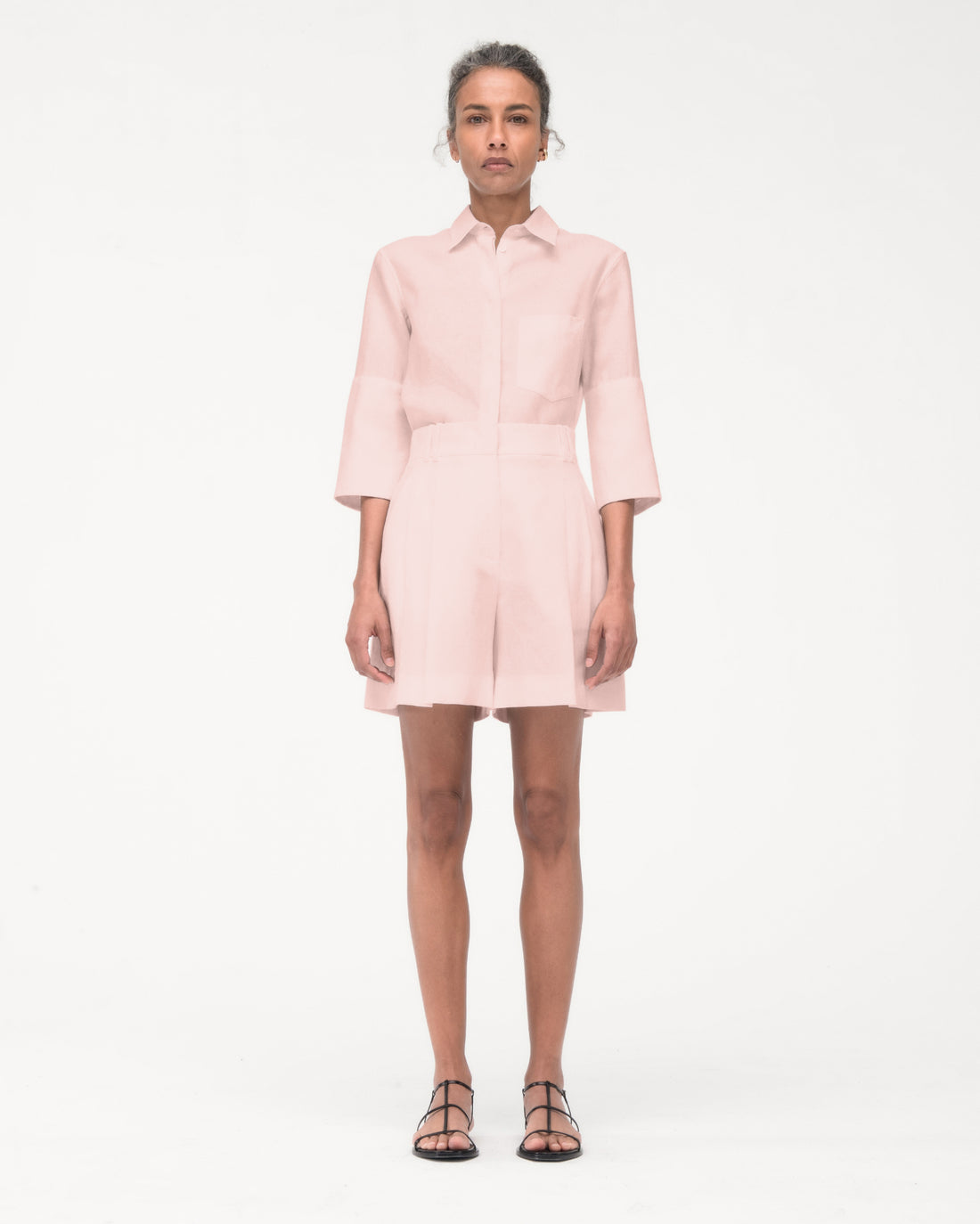 Linen Pleated Short | Quartz