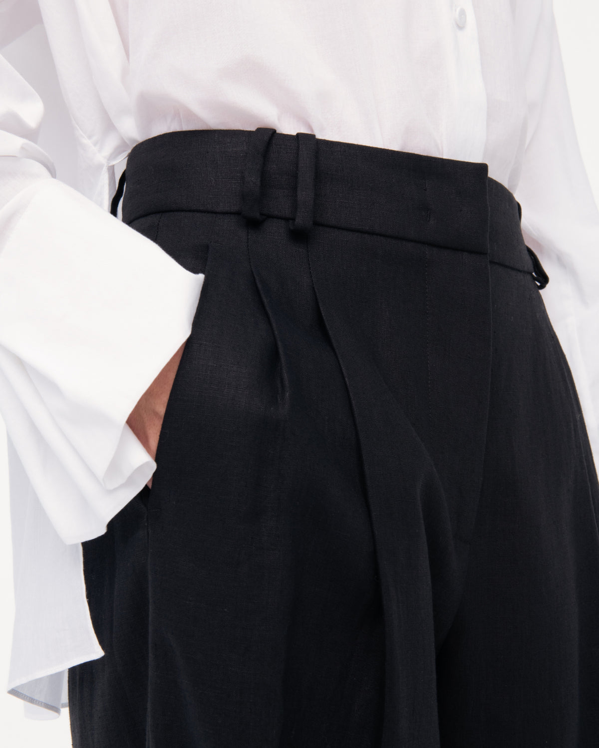 Another Tomorrow Summer Pleated Trouser in Black – Linen Women's Trousers