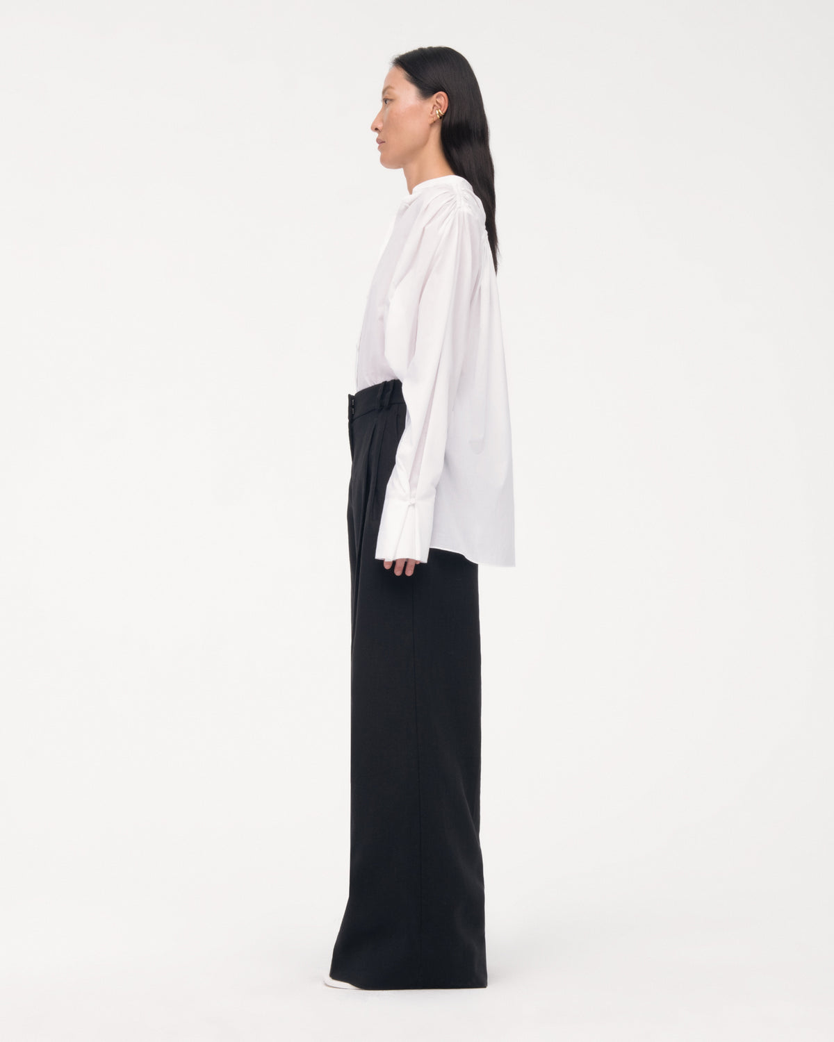 Another Tomorrow Summer Pleated Trouser in Black – Linen Women's Trousers
