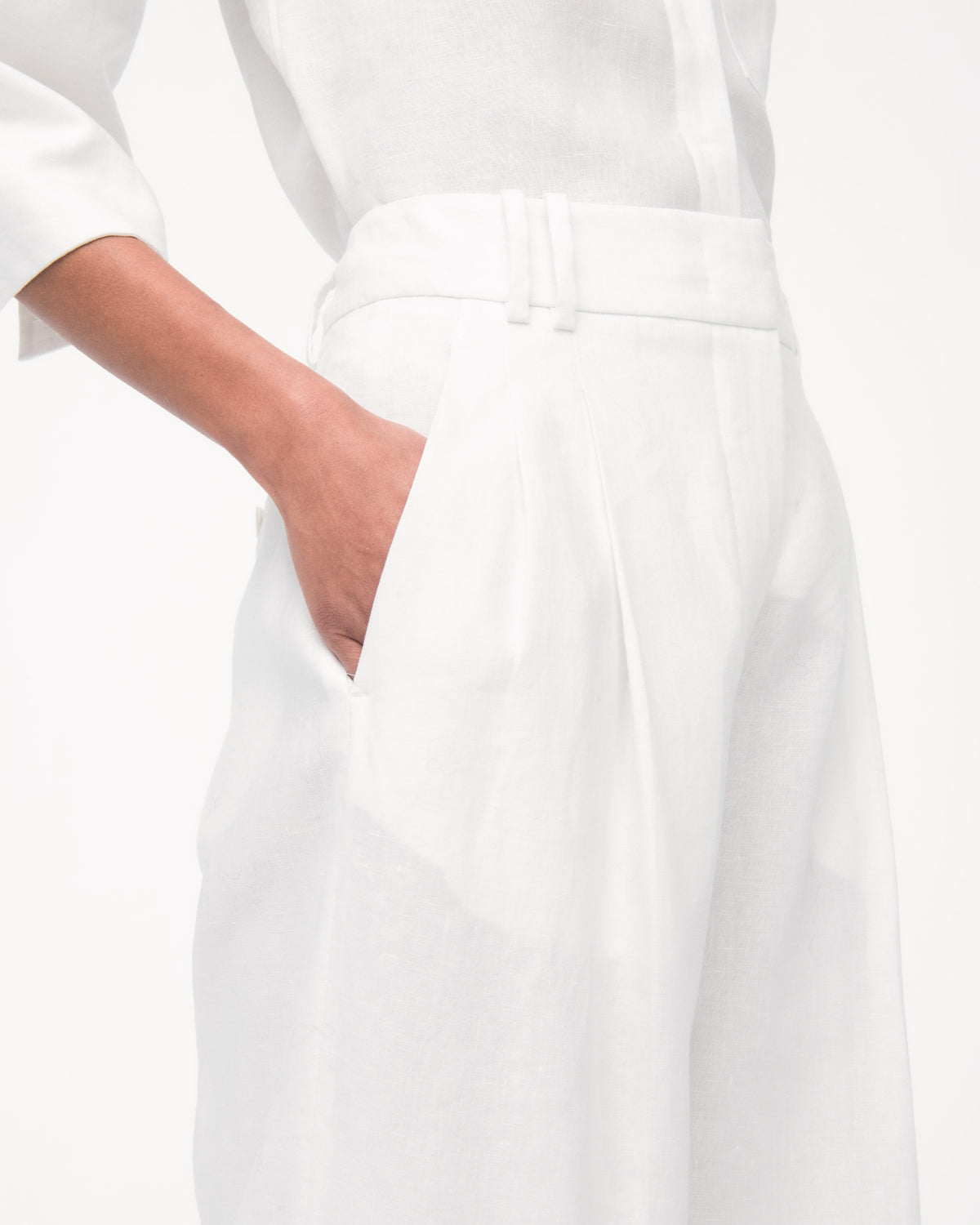 Another Tomorrow Pleated Trouser in White – Linen Women's Trousers
