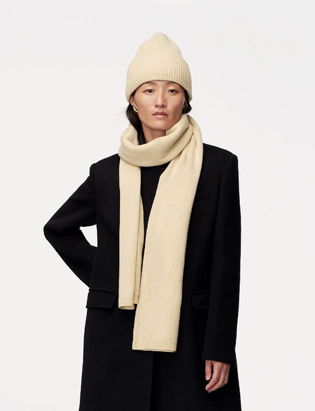 Your destination for cashmere hats, scarves, accessories, jumpers